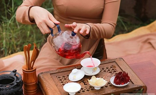 Những đối tượng nên dùng trà hoa atiso đỏ